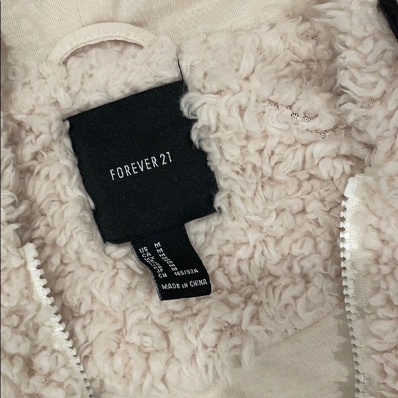 Forever 21 Full Zip Sherpa Jacket - Picture 3 of 4